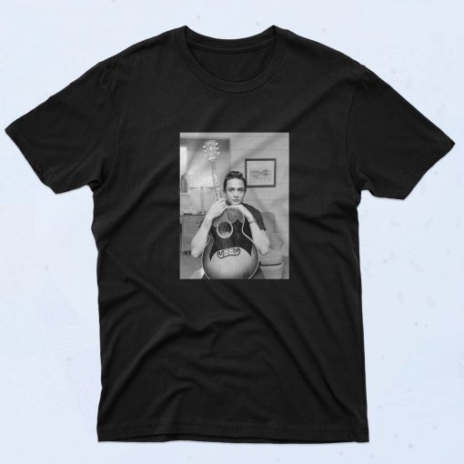 JOHNNY CASH With Guitar Fashionable T Shirt