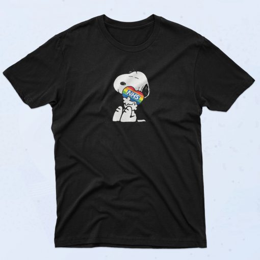 Nhs Huge Heart Snoopy Fashionable T Shirt